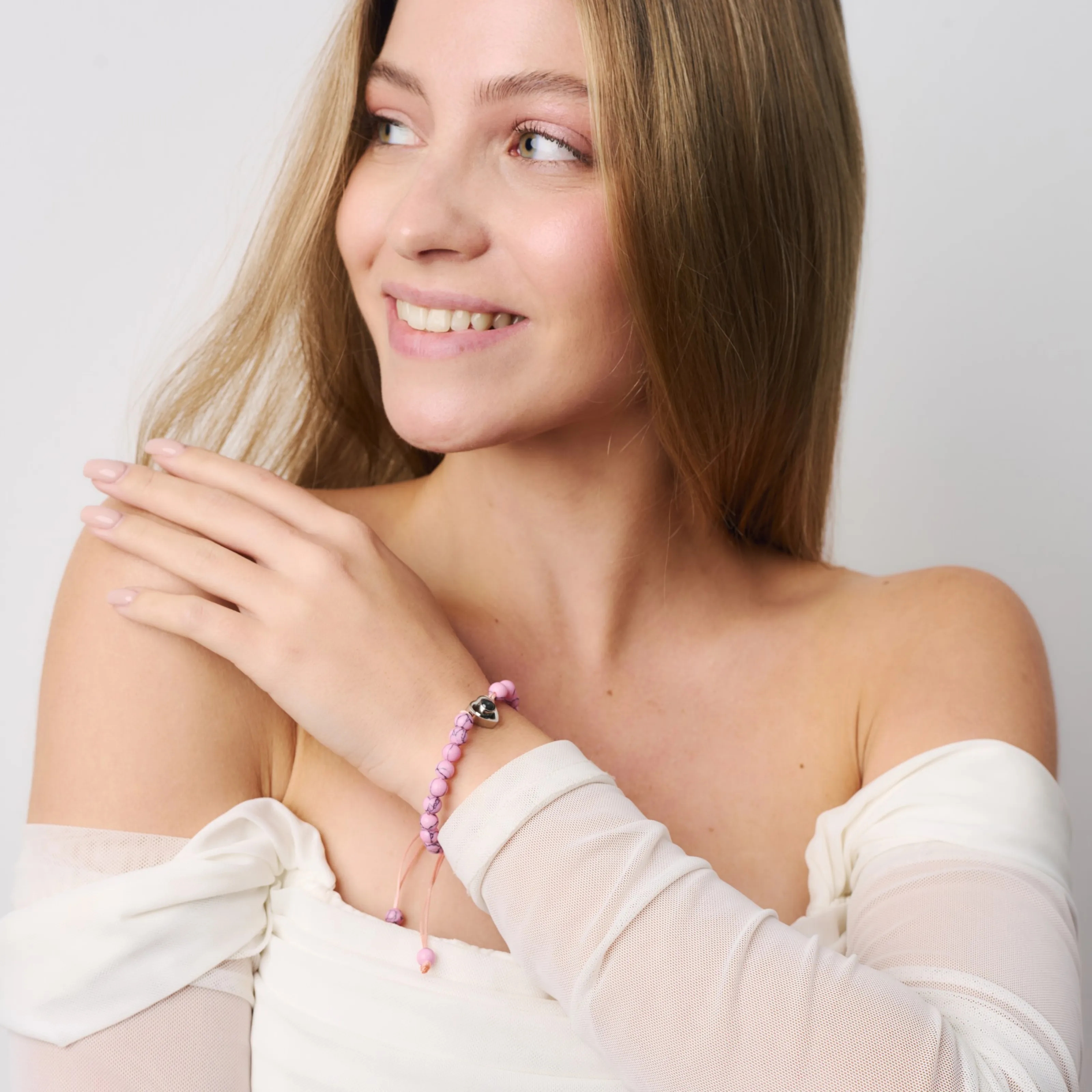 Талисман браслет розовый кахолонг для тех, кто учится себя беречь