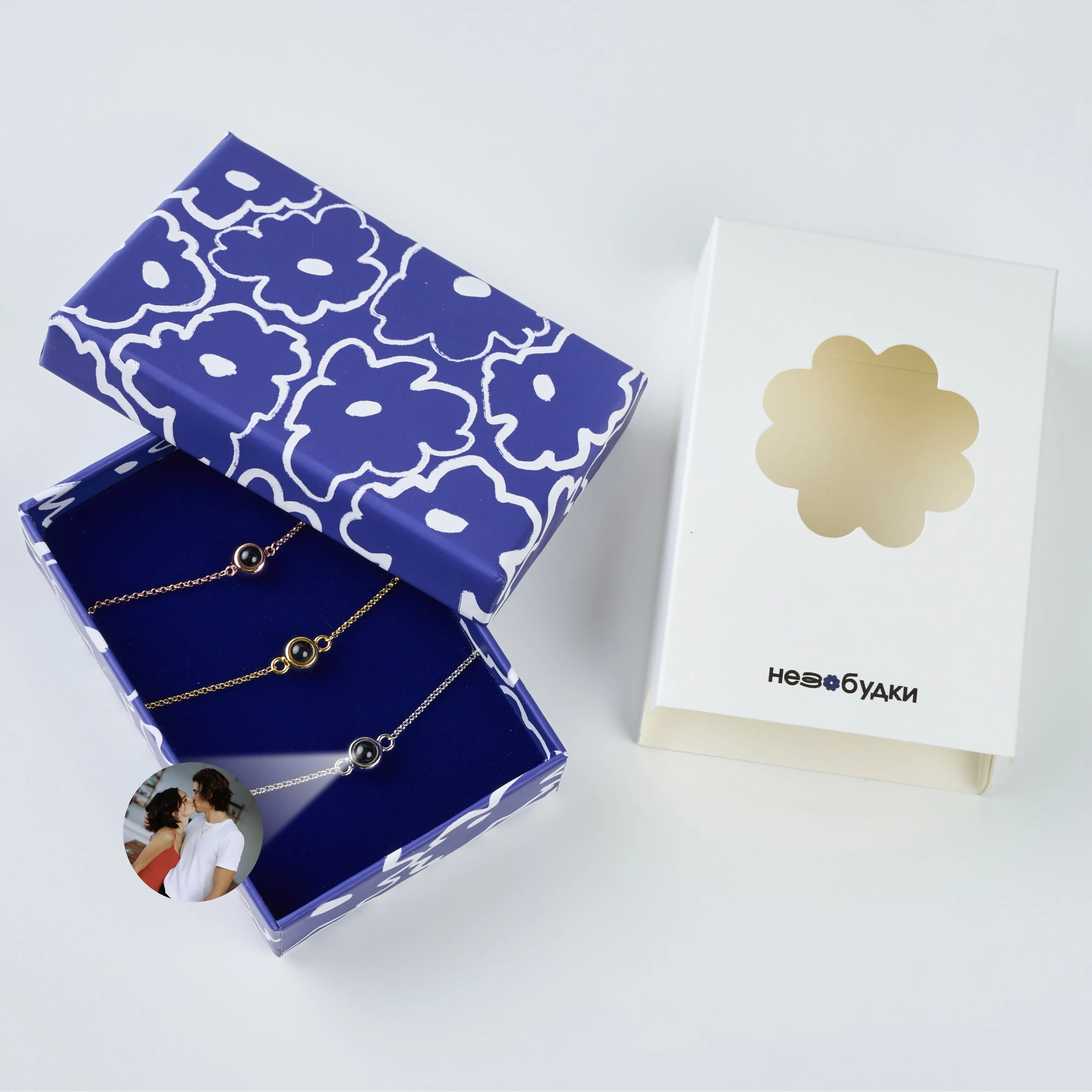 Браслет с подвеской фото подарок для влюблённых