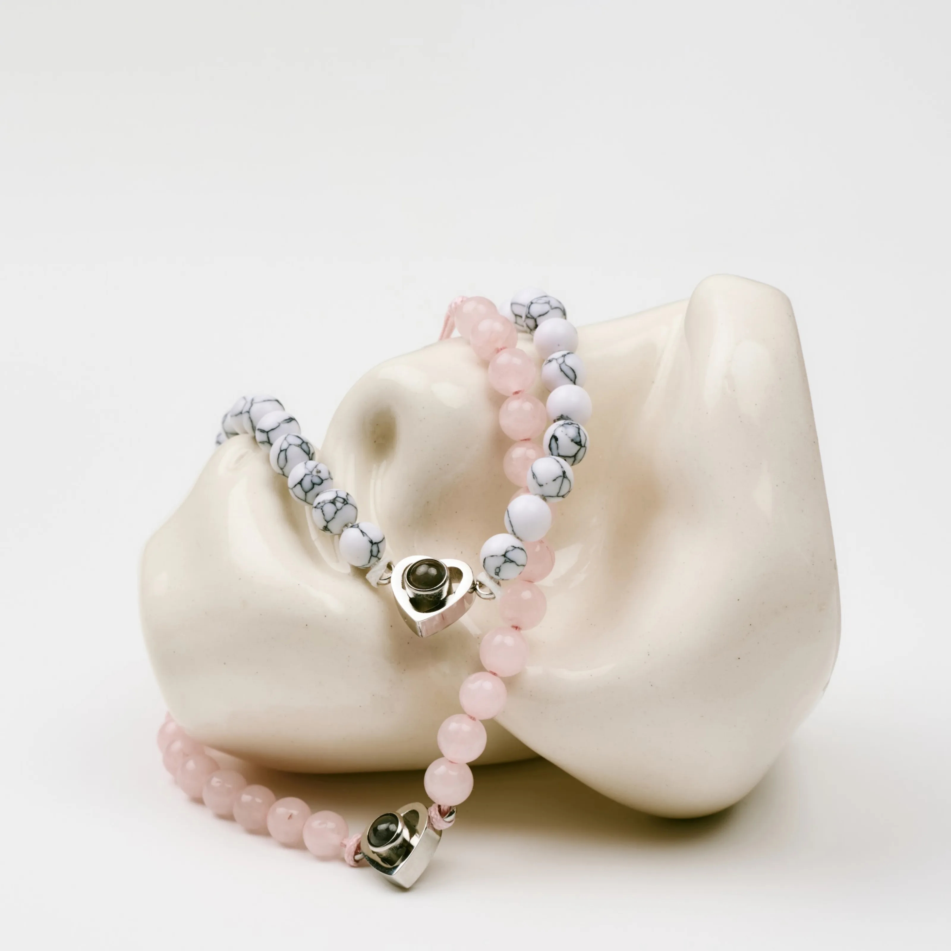 Фактура натурального розового кварца