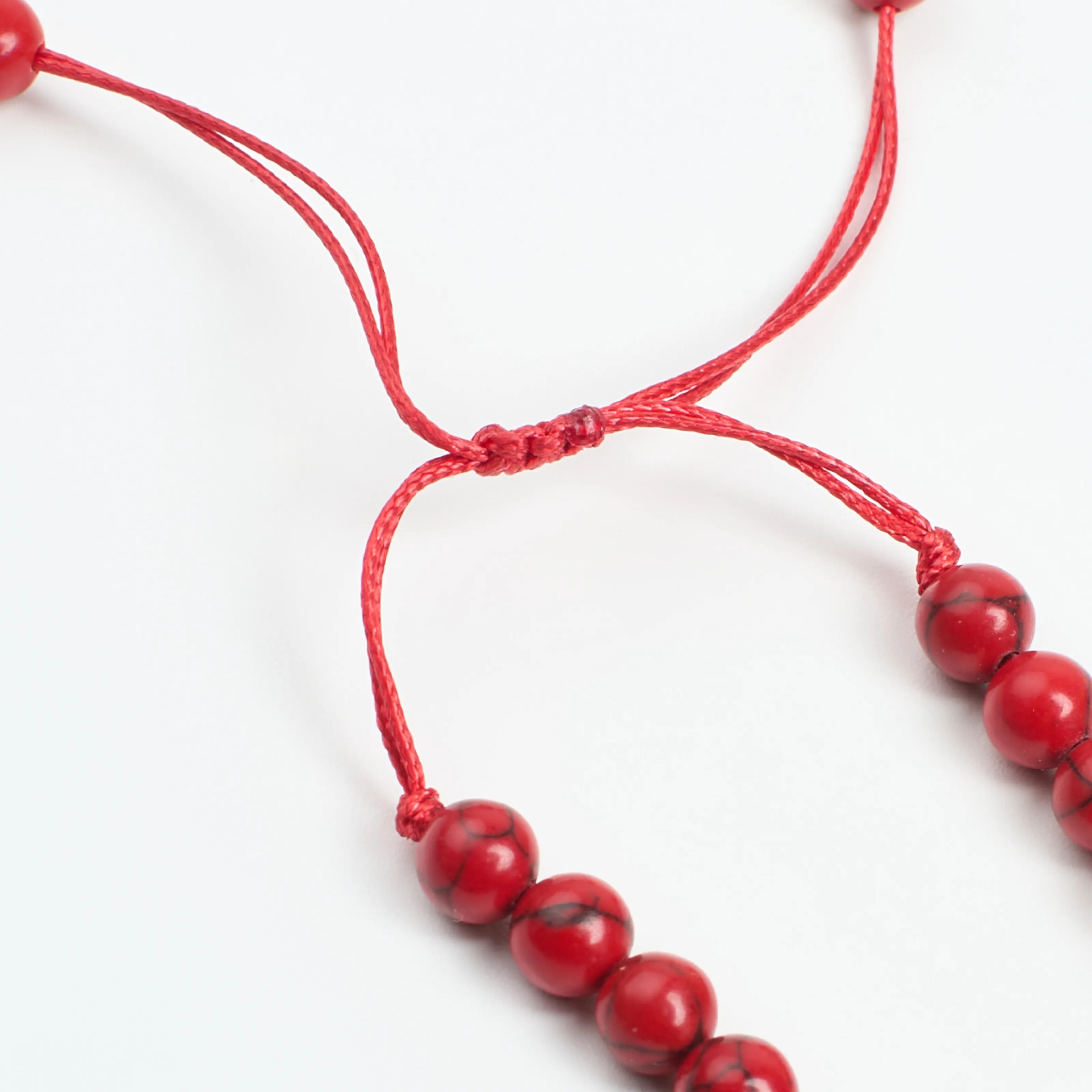 Браслет красный кахолонг с лапкой