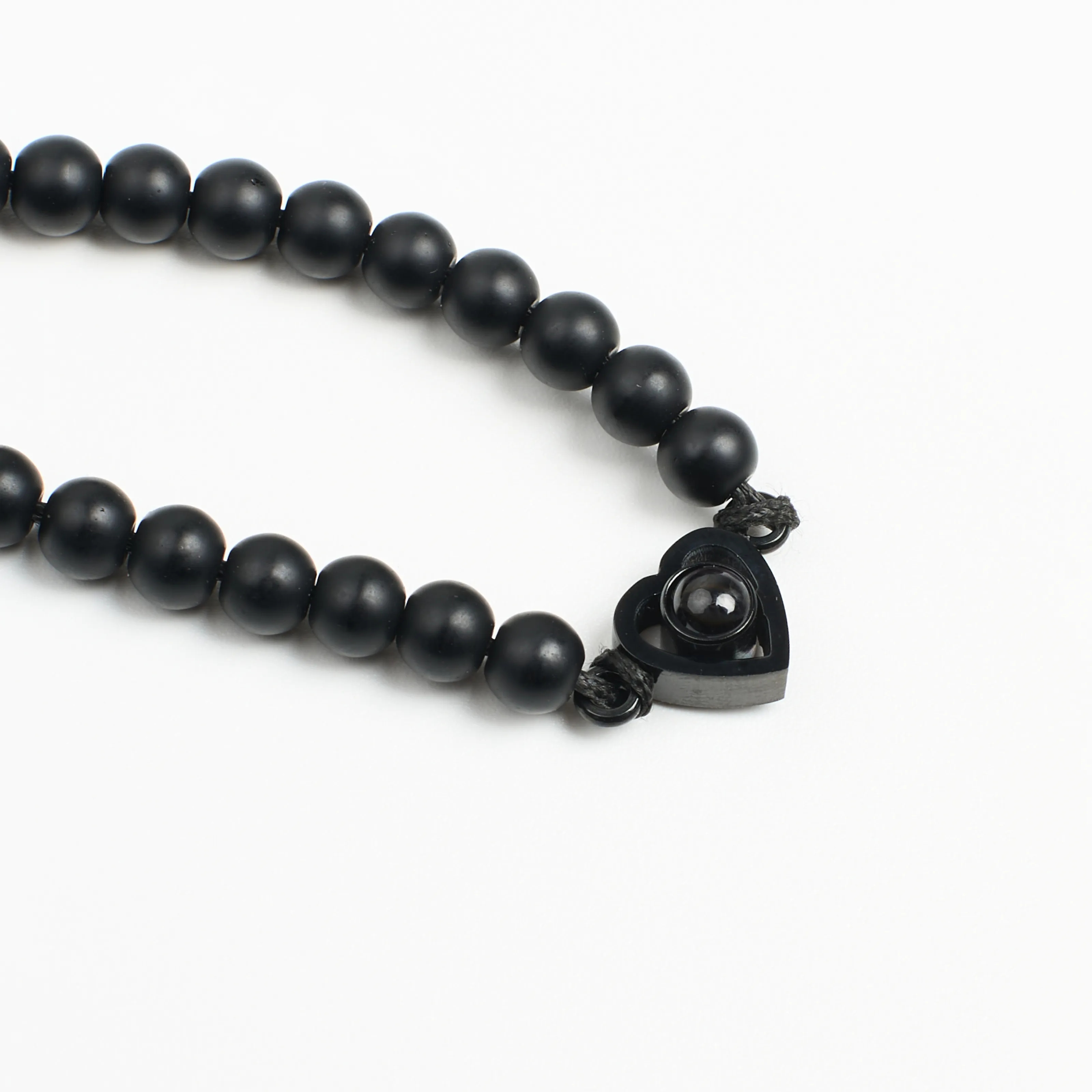 Браслет из чёрного агата аксессуар с эзотерическим смыслом