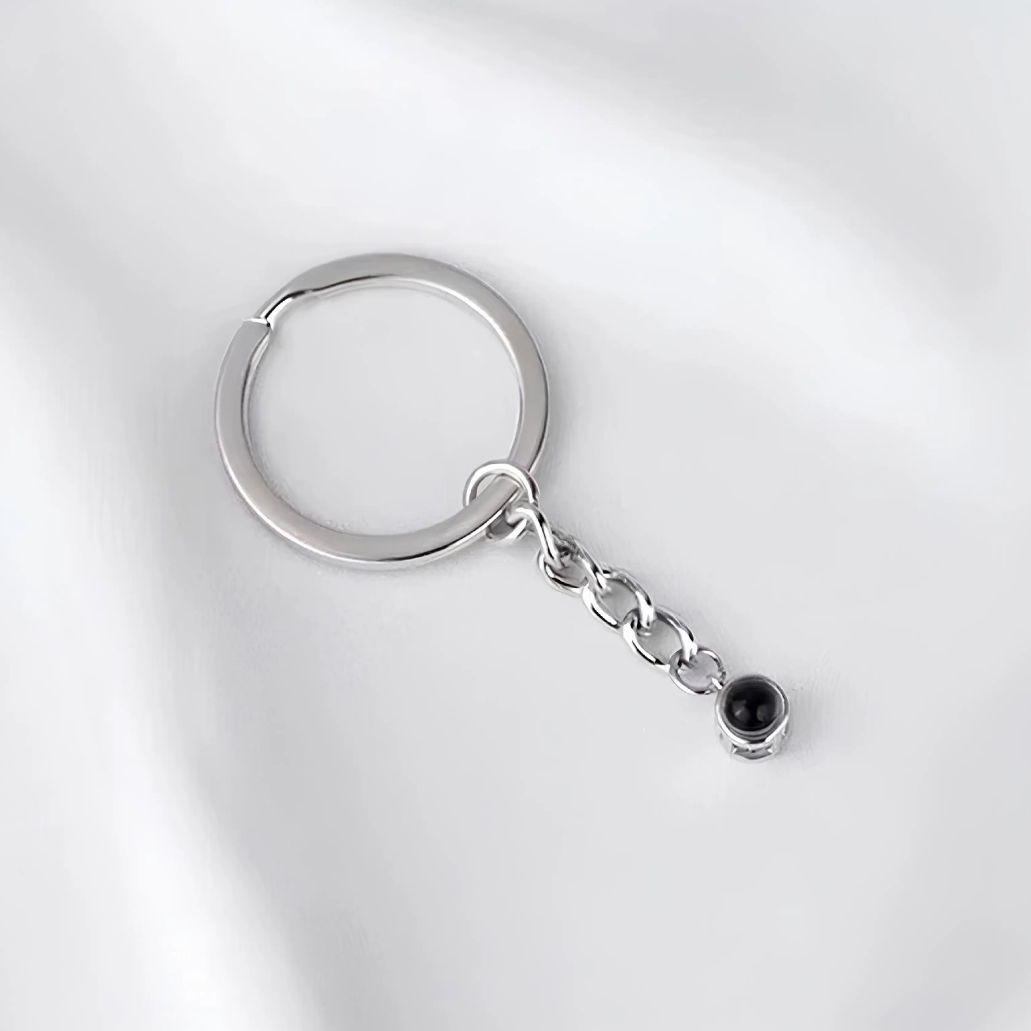 Сферический брелок с фото внутри серебро подарок