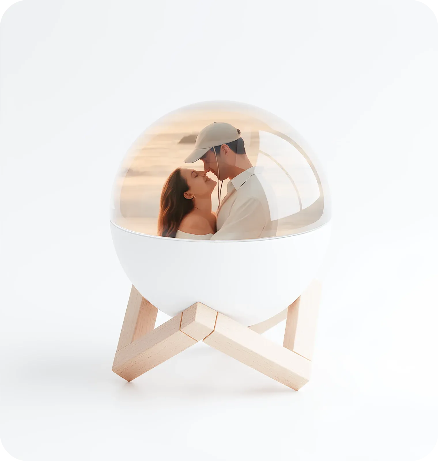 Изображение с орбисом на белом фоне